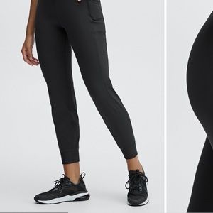 Fabletics On The Go Cold Weather Joggers